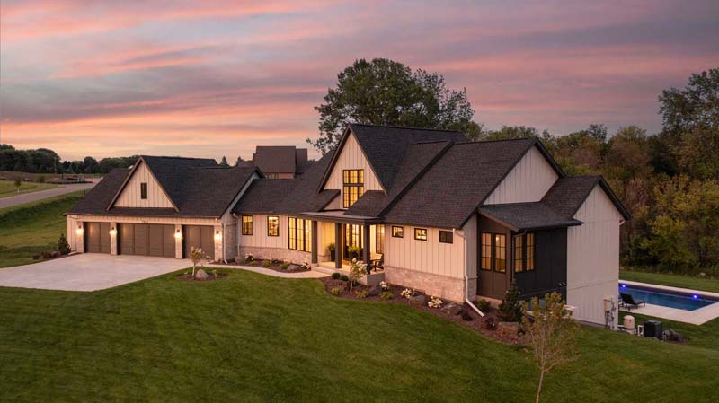 7953 Eldorado Blvd Luxury home in Credit River, MN